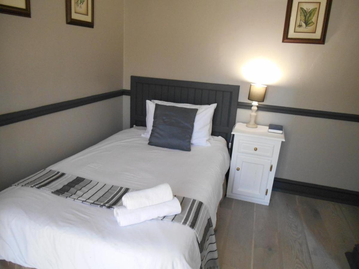 Oakwood Lodge Bloemfontein Exterior foto